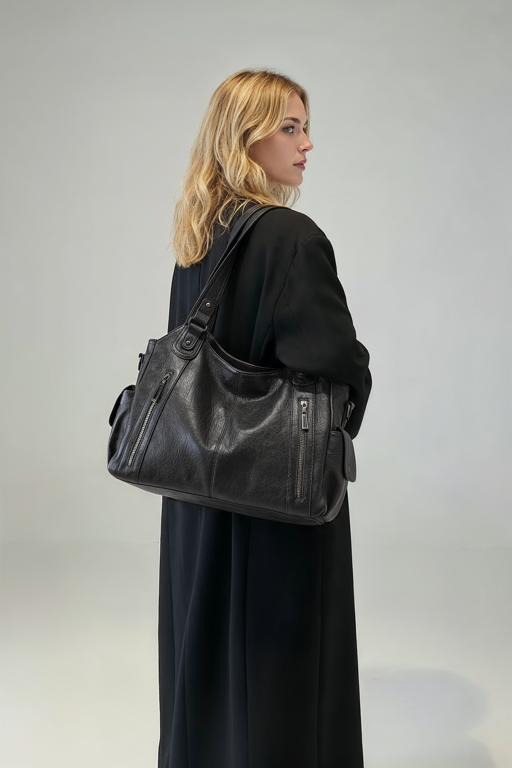 Schoudertas Dames | Ruim Model met Vakken in Leerlook - Zwart 2.0